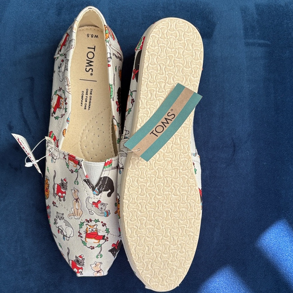 TOMS Multicolor Cat Pattern Holiday Christmas Slip-Ons Size 8.5 NWT - Picture 4 of 8